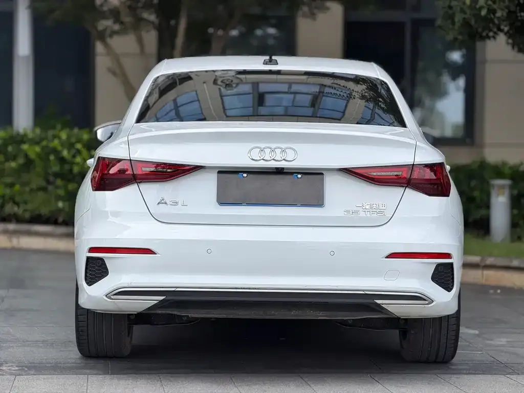 Audi A3 2023 из CN, фото 7