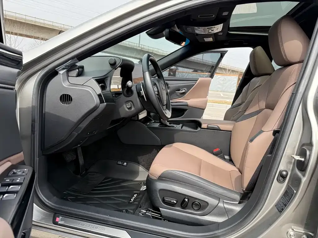 Lexus ES 2022 из CN, фото 5