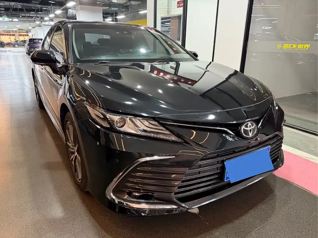 Toyota Camry 2022 из CN, фото 5
