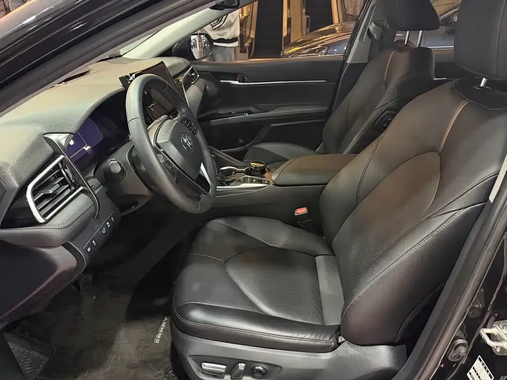 Toyota Camry 2022 из CN, фото 4
