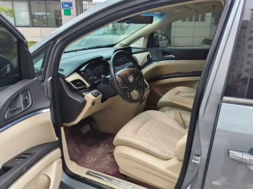 Buick GL8 2024 из CN, фото 7