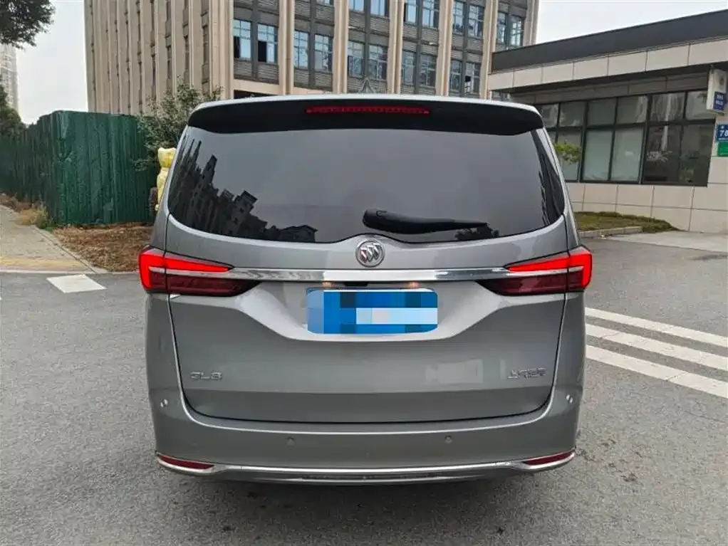 Buick GL8 2024 из CN, фото 8