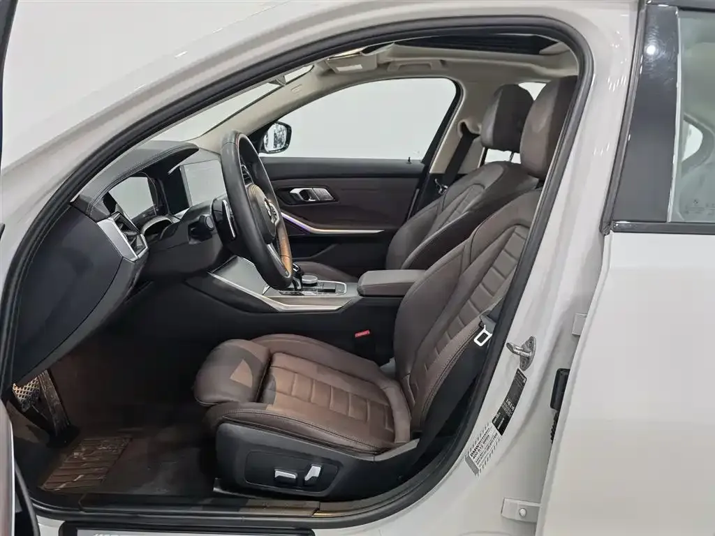 BMW 3 Series 2021 из CN, фото 5