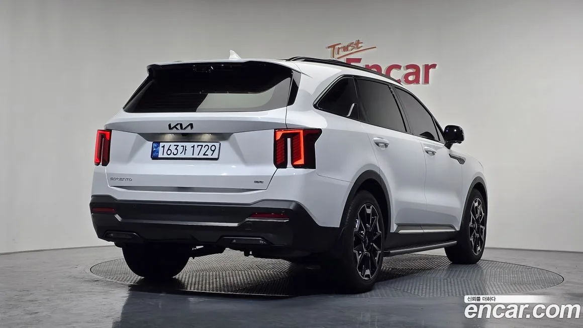 Kia Sorento — фото 5