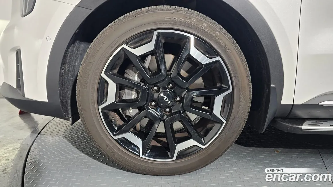 Kia Sorento — фото 7