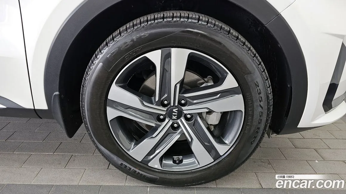 Kia Sorento — фото 7