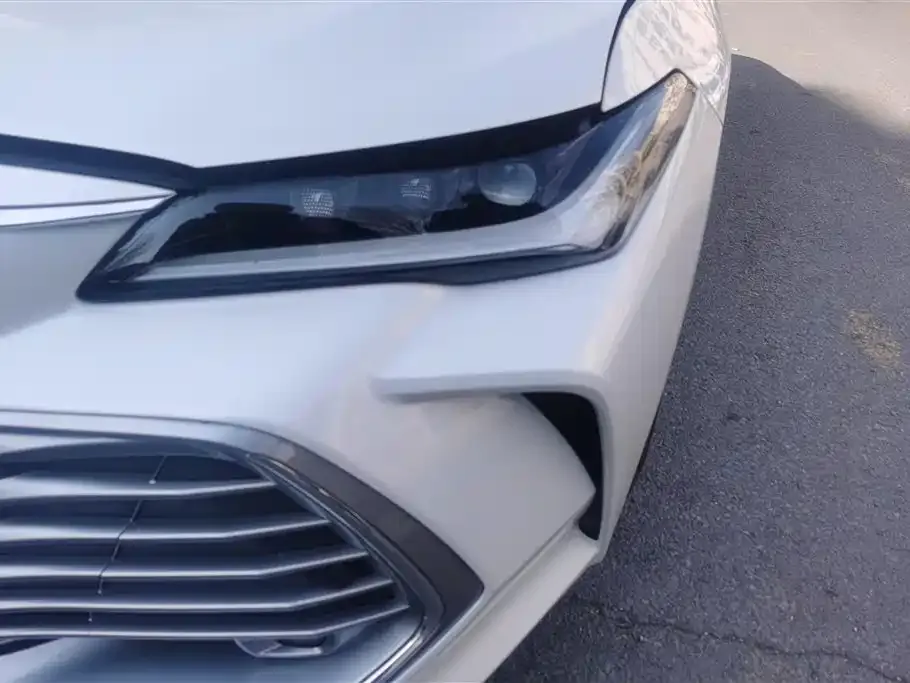 Toyota Avalon — фото 2