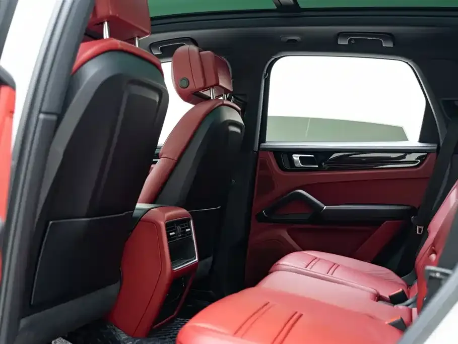 Porsche Cayenne Hybrid 2022 из CN, фото 6