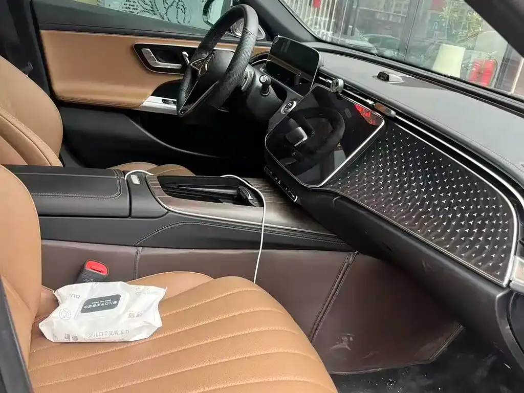 Mercedes-Benz E-Class 2024 из CN, фото 6