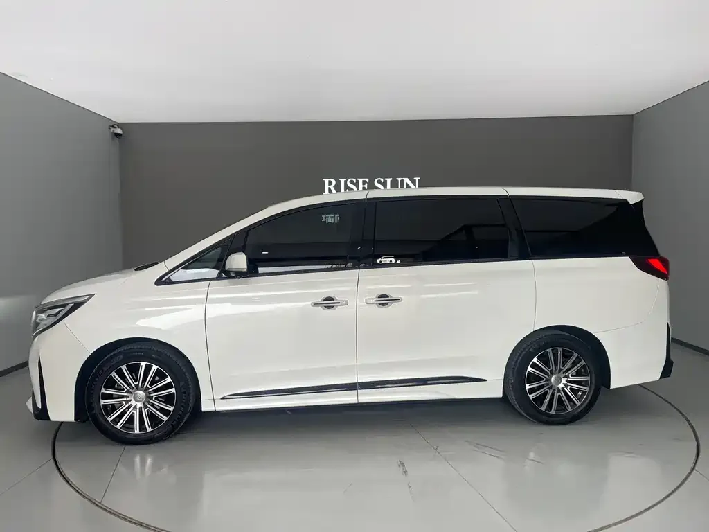 GAC Motor Trumpchi M8 — фото 3