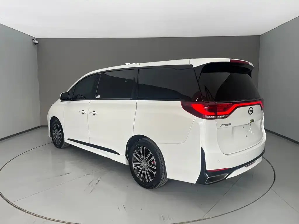 GAC Motor Trumpchi M8 — фото 2