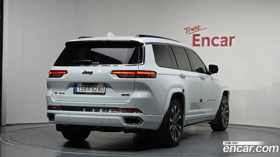 Jeep Cherokee — фото 4