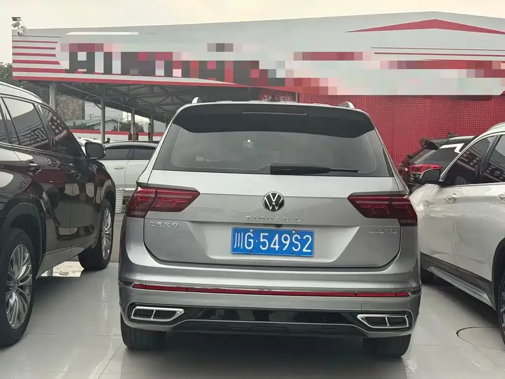 Volkswagen Tiguan L — фото 4