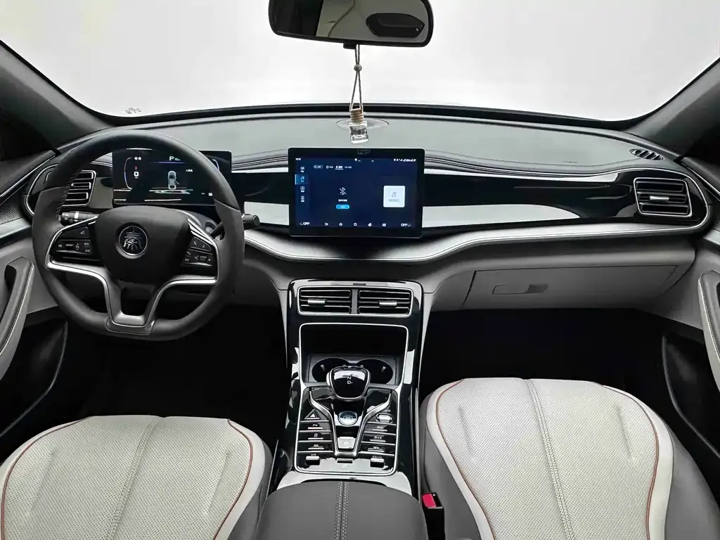 BYD Qin PLUS 2025 из CN, фото 5