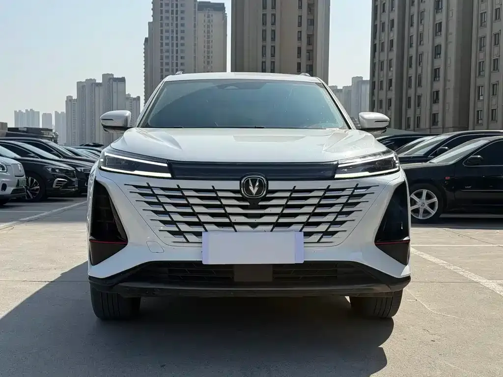 Changan CS75PLUS — фото 2