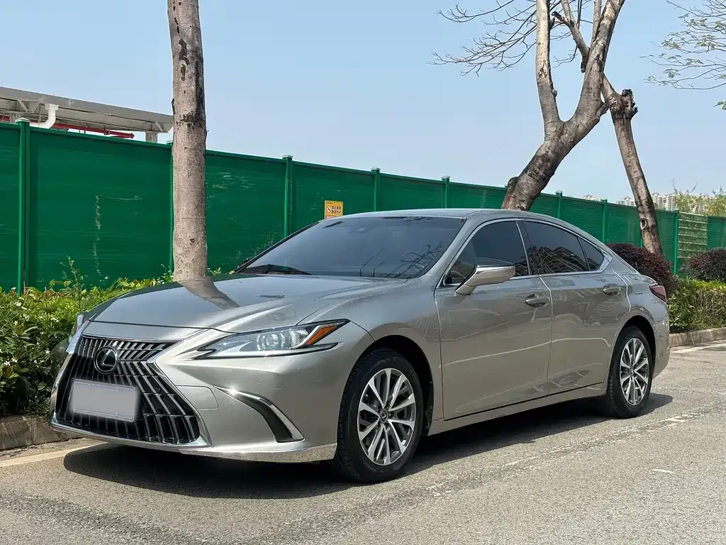 Lexus ES 2023 из CN, фото 1