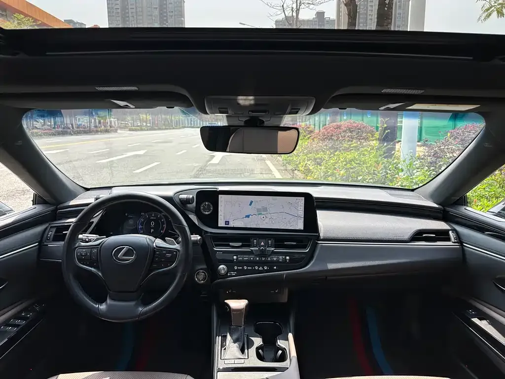 Lexus ES 2023 из CN, фото 5