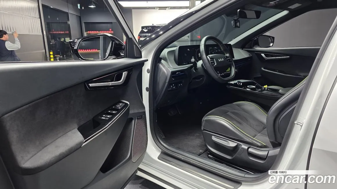 Kia EV6 2023 из KR, фото 4