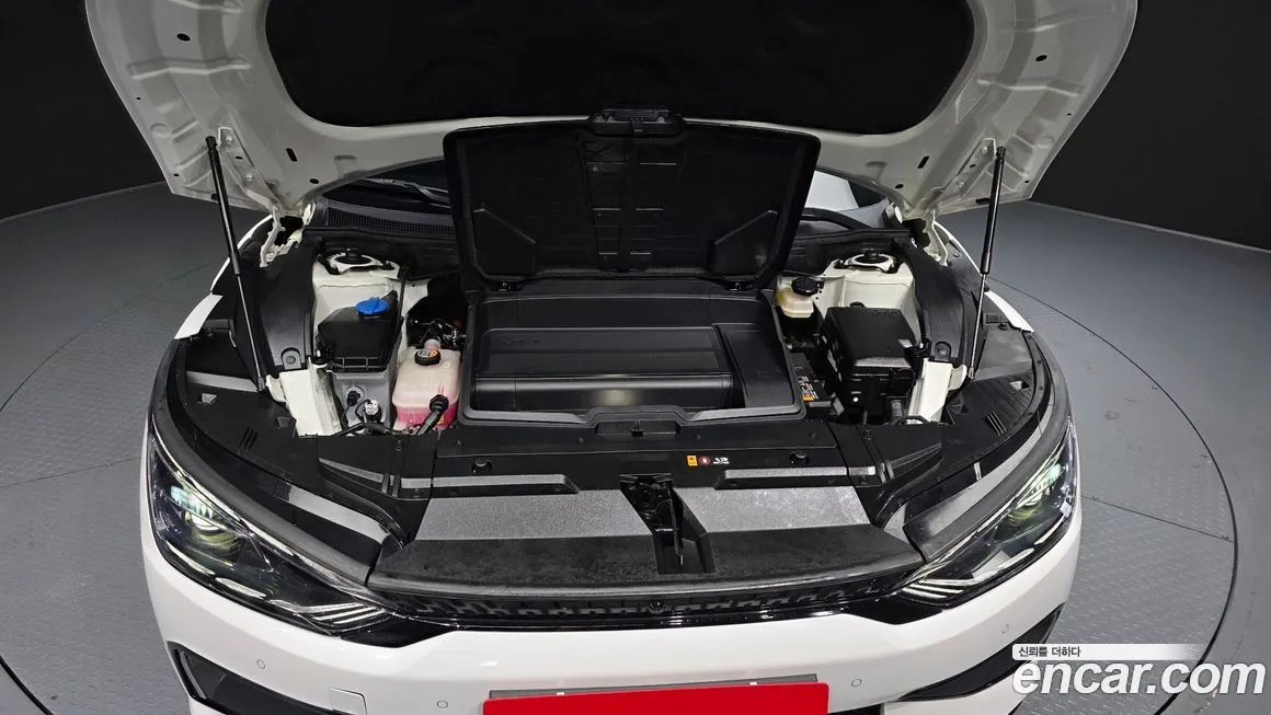 Kia EV6 2023 из KR, фото 3