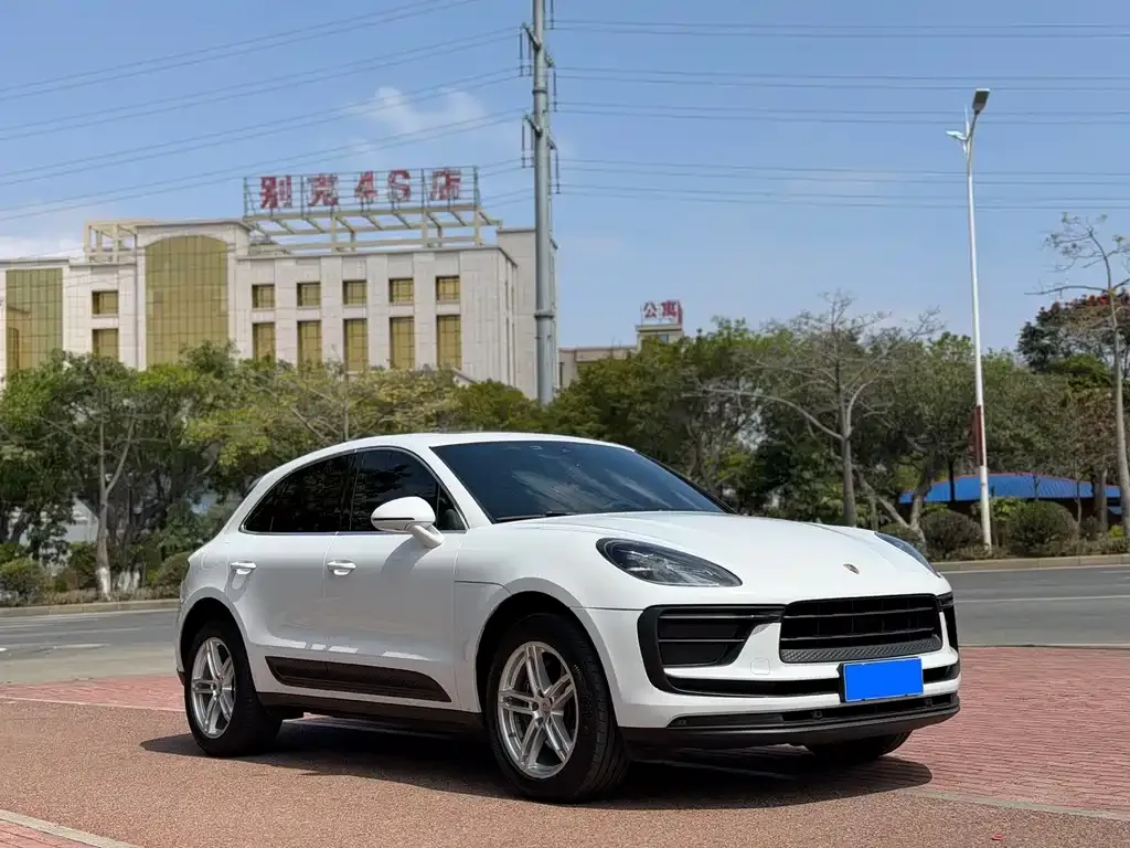 Porsche Macan — фото 7
