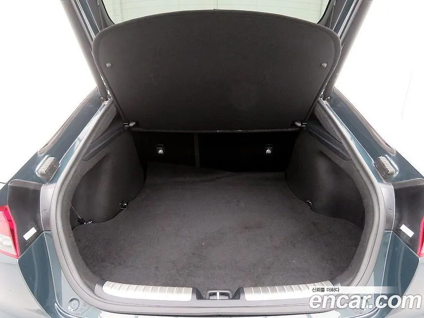 Kia Stinger 2023 из KR, фото 4