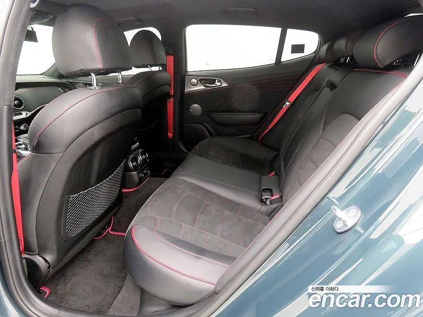 Kia Stinger 2023 из KR, фото 9