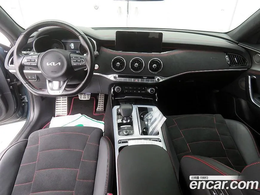 Kia Stinger 2023 из KR, фото 10