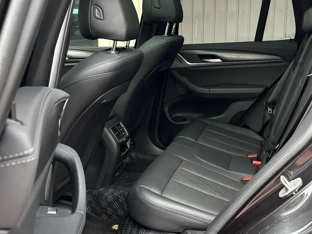 BMW X3 2024 из CN, фото 7