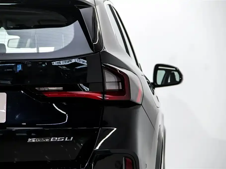 BMW X1 2024 из CN, фото 2