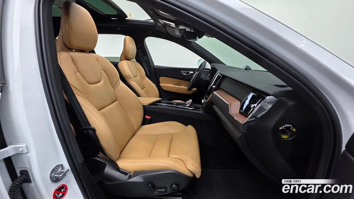 Volvo XC60 2024 из KR, фото 7