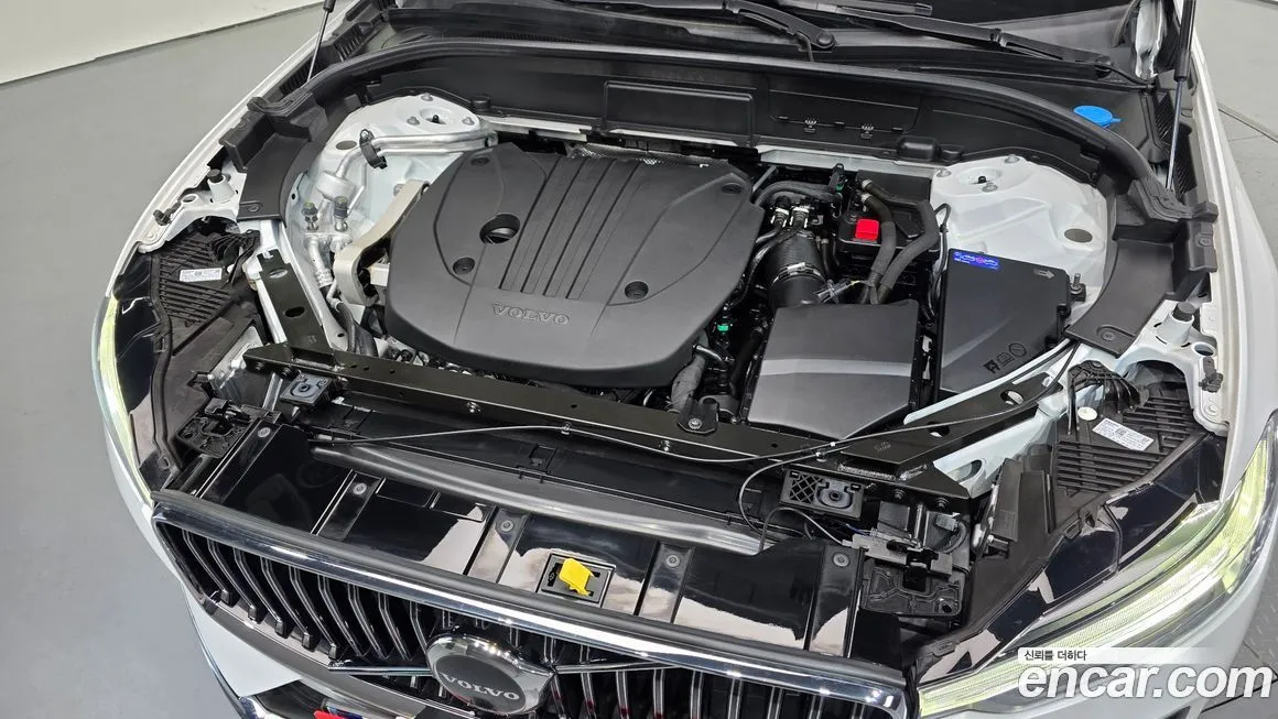 Volvo XC60 2024 из KR, фото 10