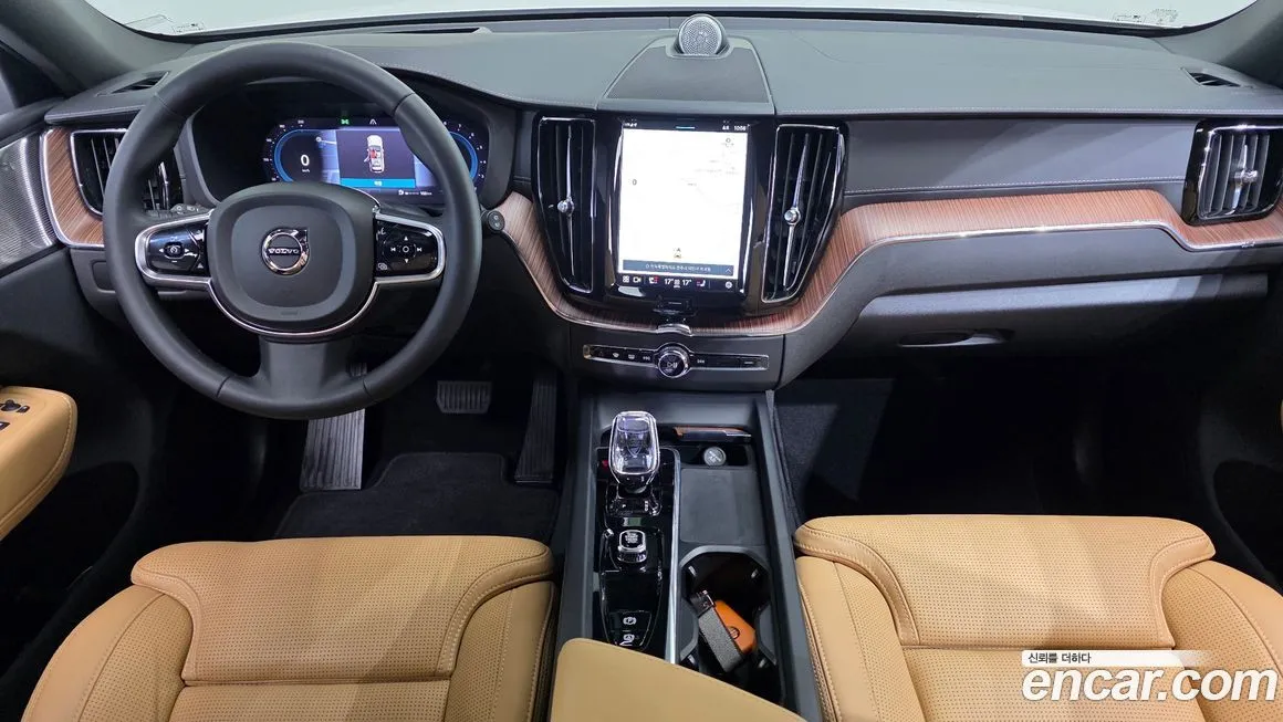 Volvo XC60 2024 из KR, фото 9