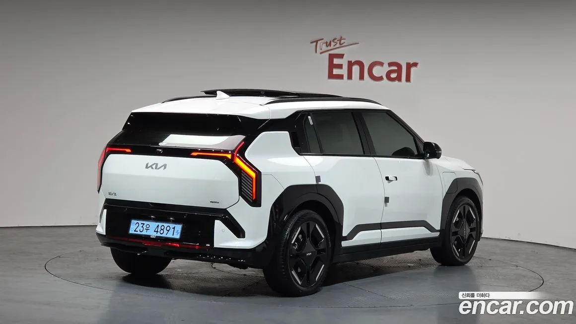 Kia EV3 — фото 5