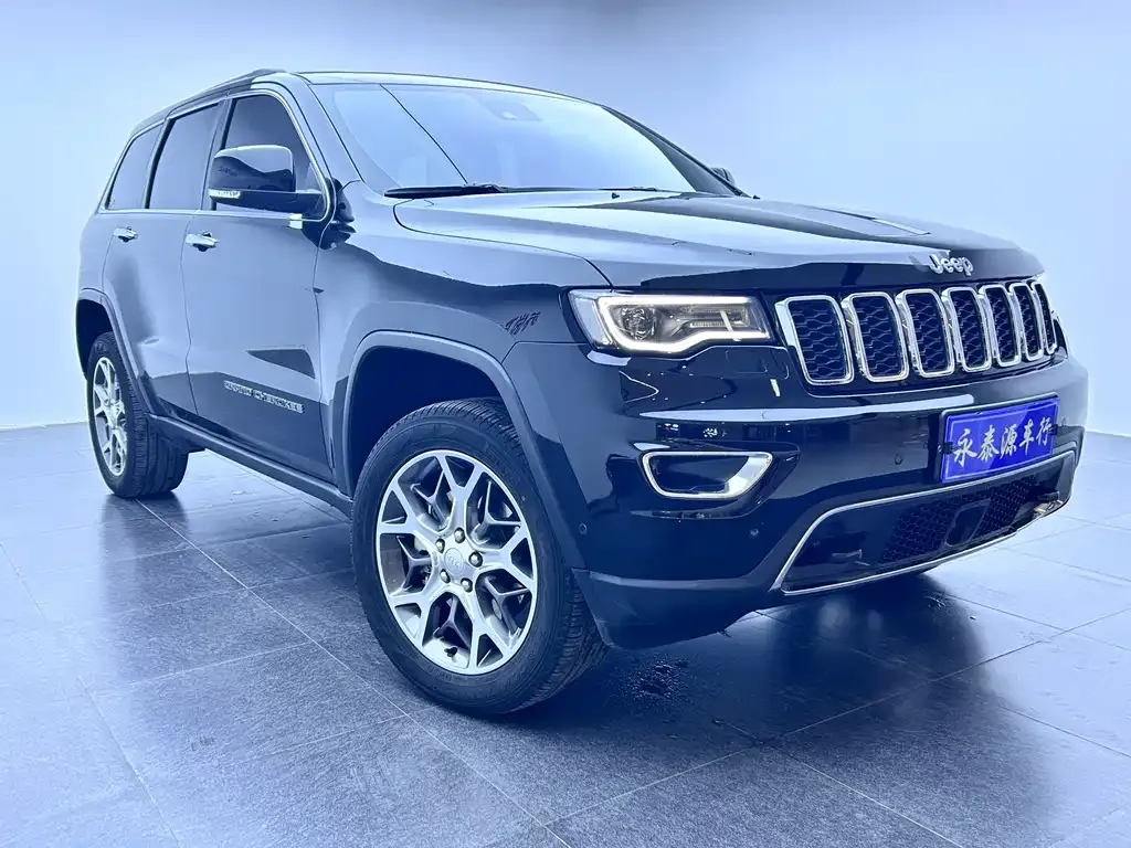 Jeep Grand Cherokee (Import) 2022 из CN, фото 7
