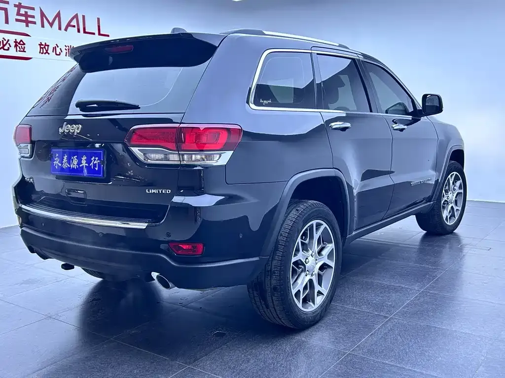 Jeep Grand Cherokee (Import) 2022 из CN, фото 9