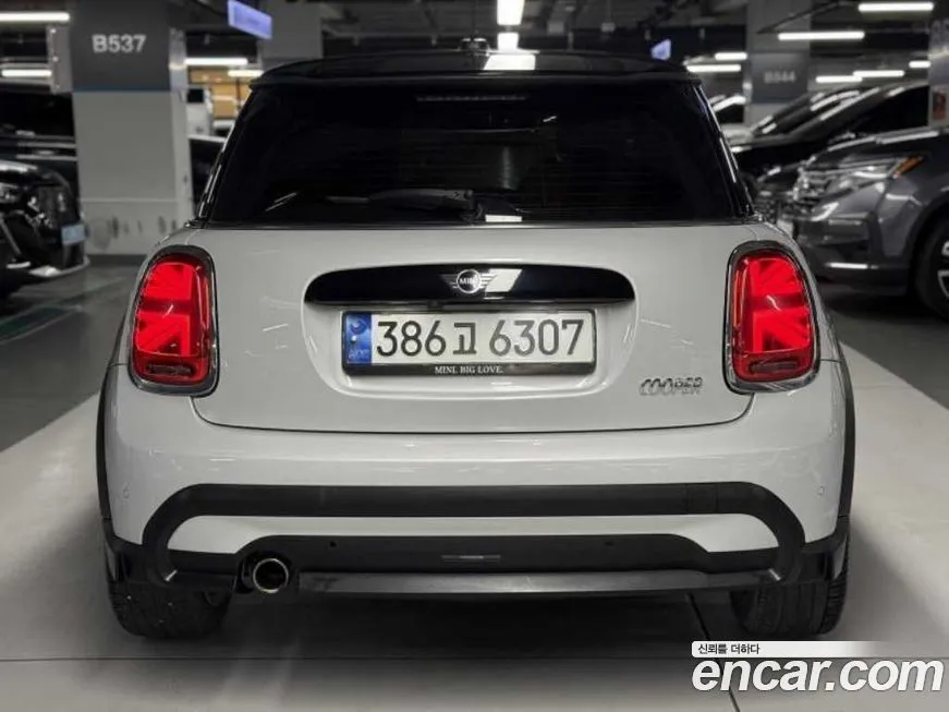 Mini Cooper 2022 из KR, фото 2