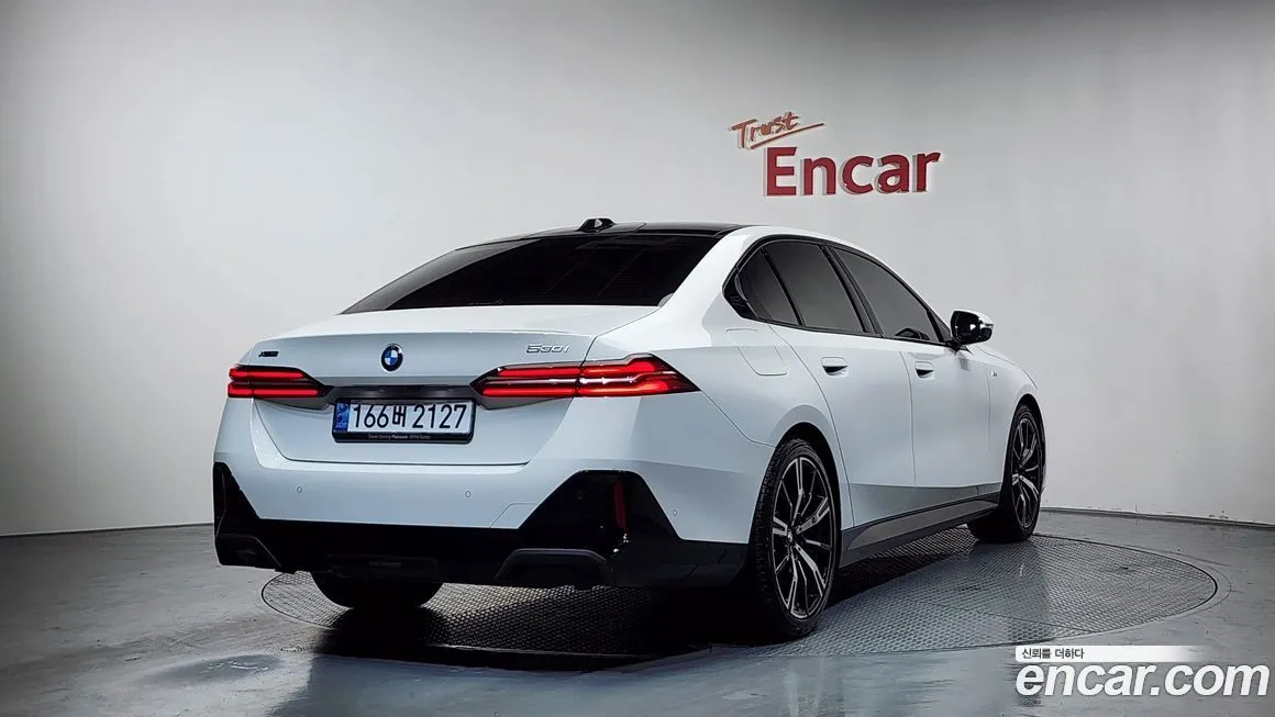 BMW 5-Series 2024 из KR, фото 6