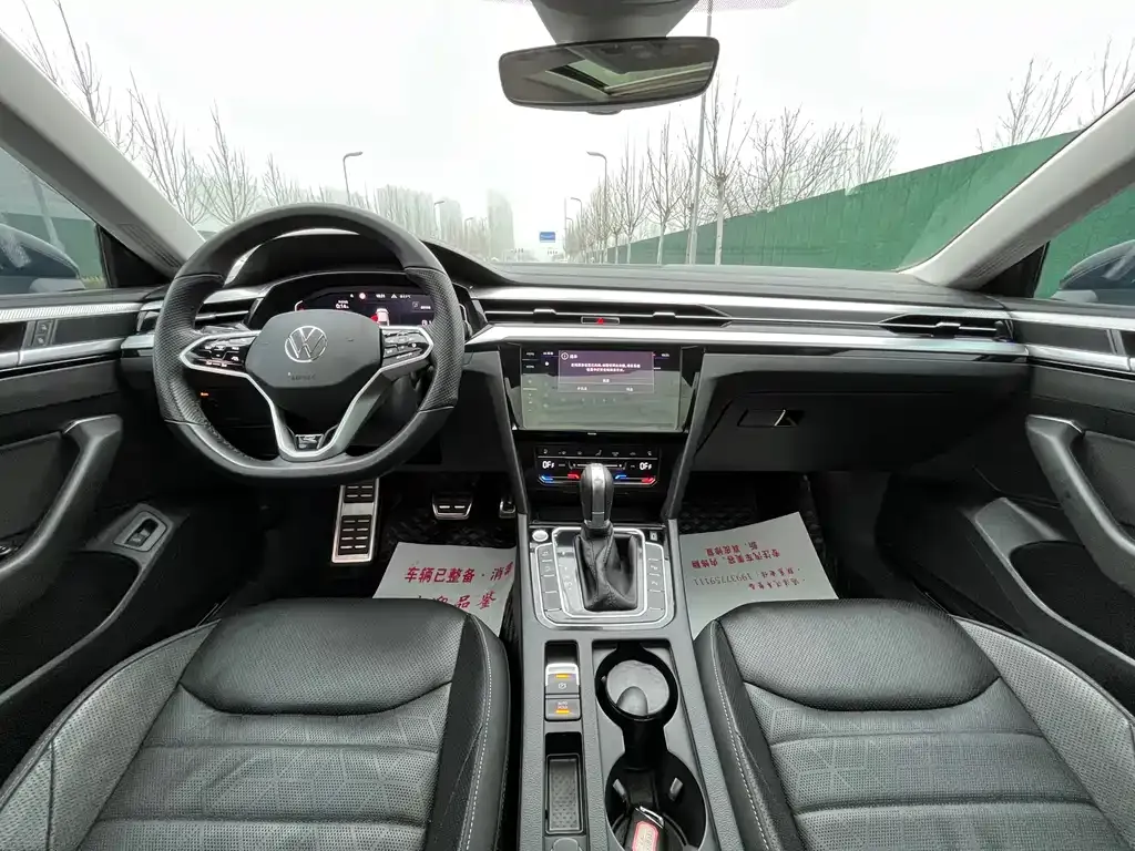 Volkswagen CC 2024 из CN, фото 9