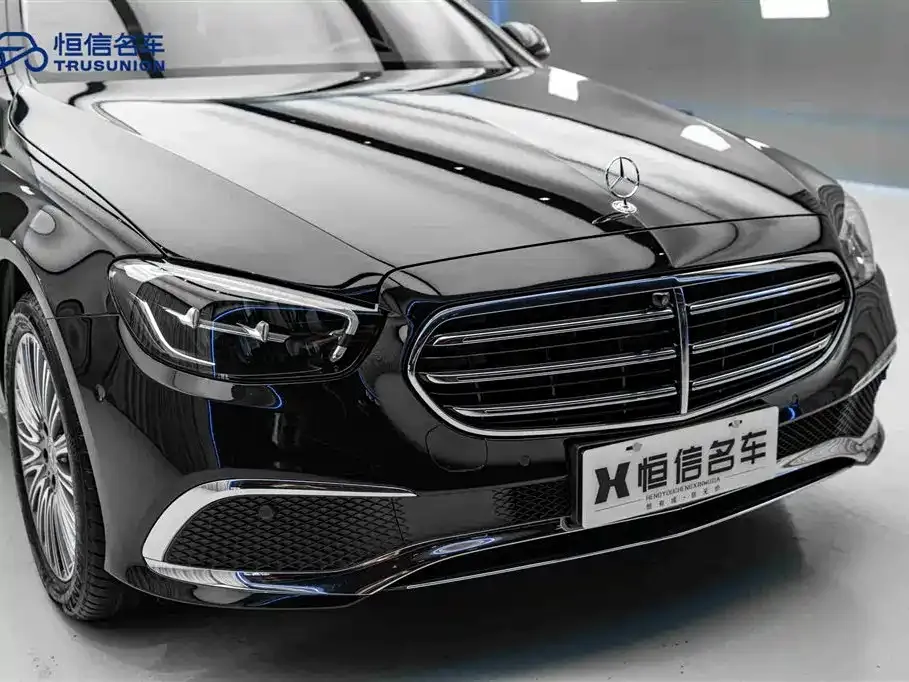 Mercedes-Benz E-Class — фото 10