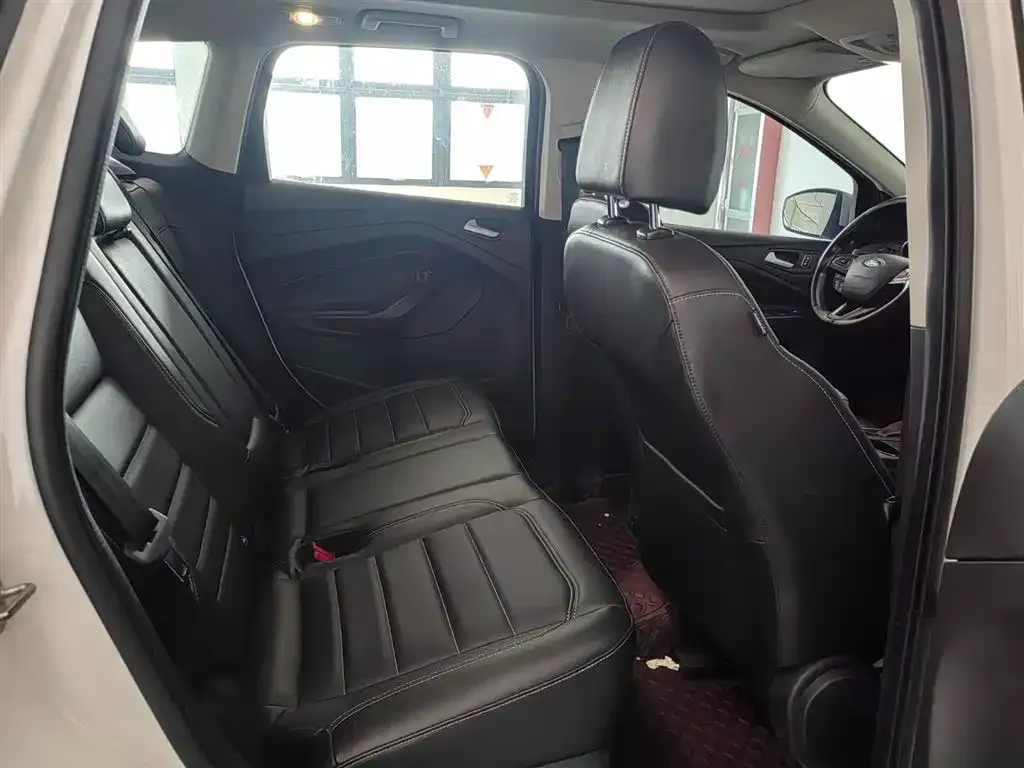 Ford Kuga 2021 из CN, фото 10