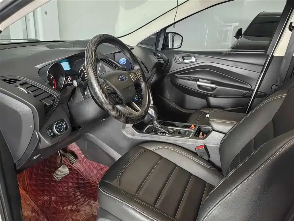 Ford Kuga 2021 из CN, фото 7