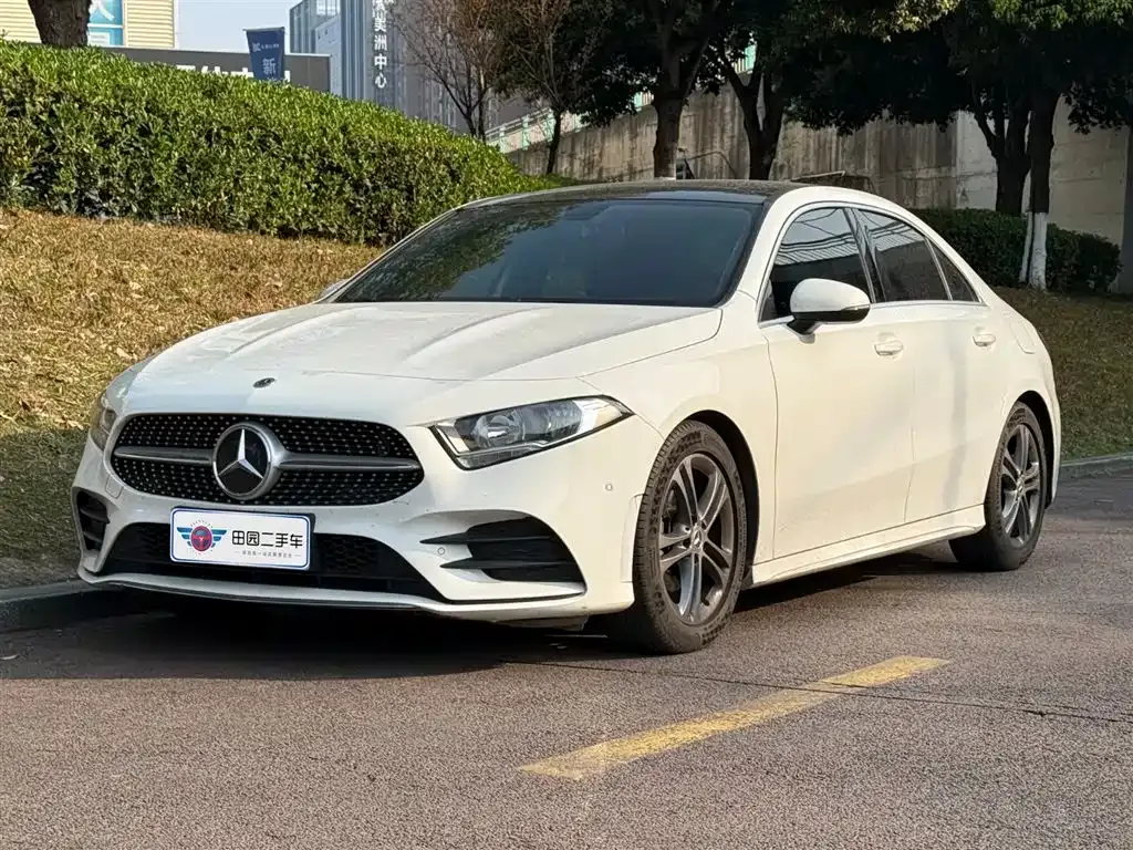Mercedes-Benz A-Class — фото 1