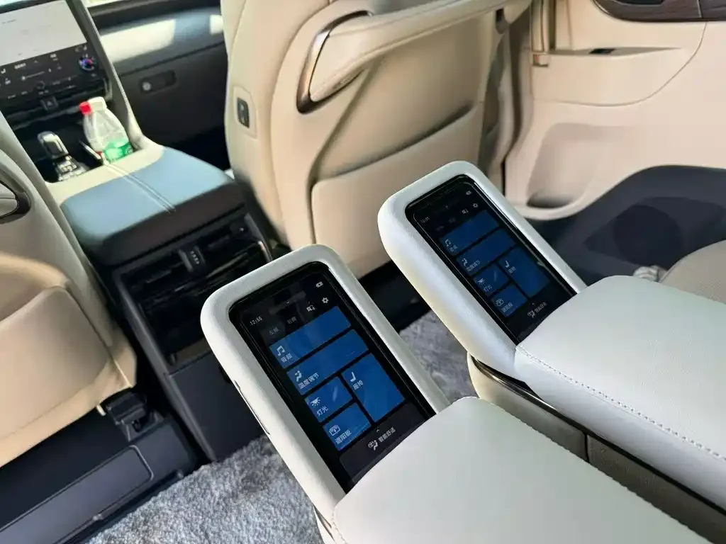 Toyota Alphard 2025 из CN, фото 10