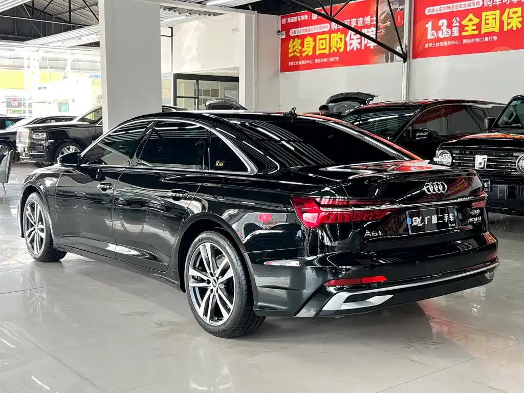 Audi A6L — фото 10