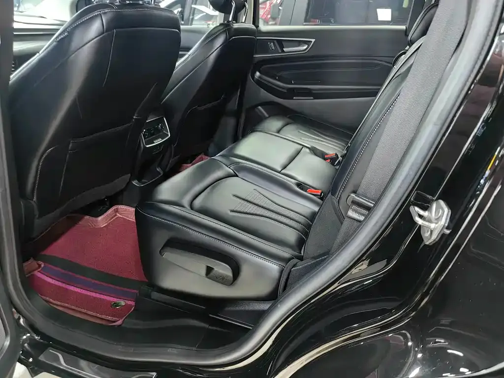 Ford Edge 2022 из CN, фото 6