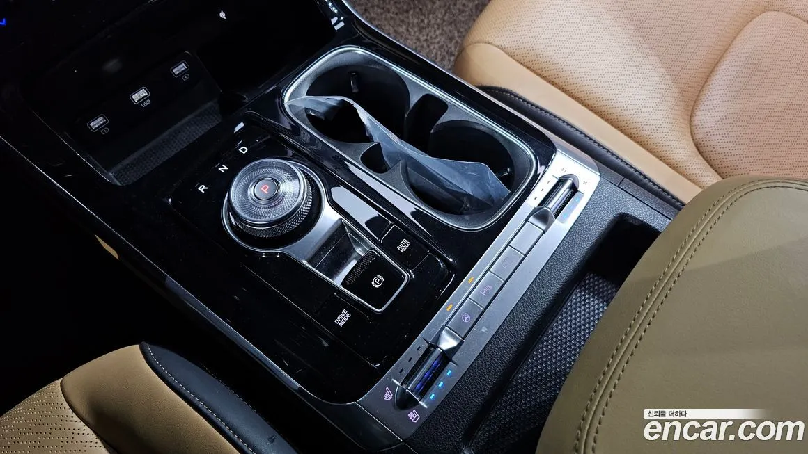 Kia Carnival — фото 10