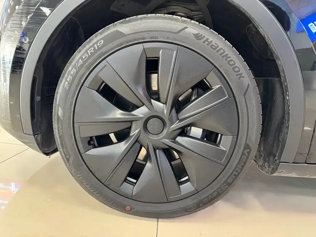 Tesla Model Y 2023 из CN, фото 7
