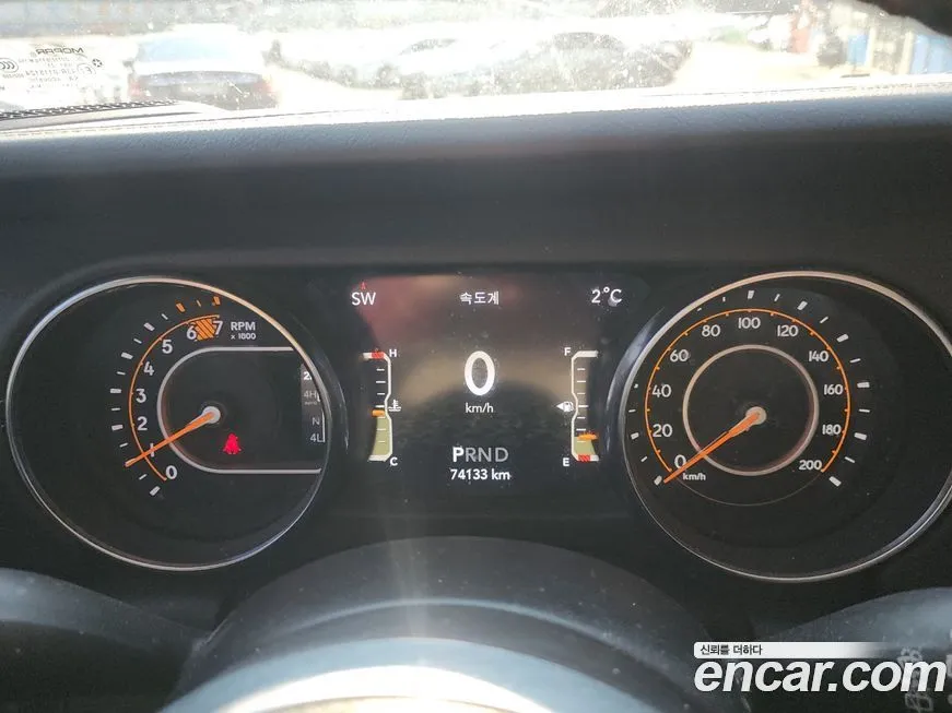 Jeep Wrangler 2021 из KR, фото 3