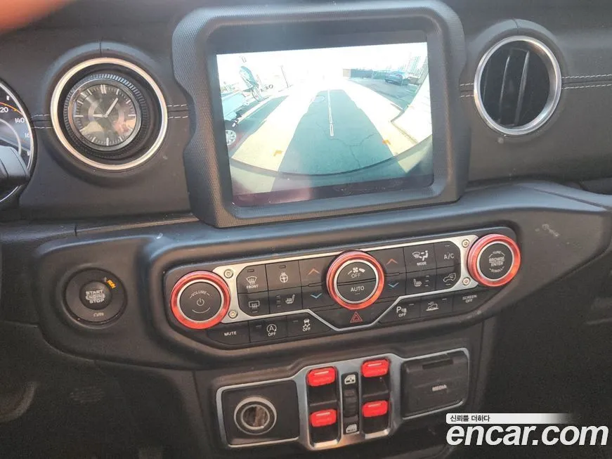 Jeep Wrangler 2021 из KR, фото 9