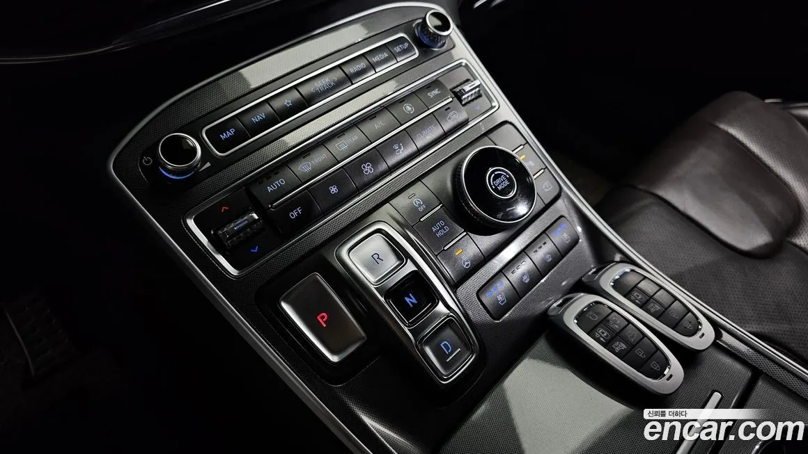 Hyundai Santafe — фото 8